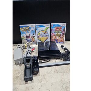 Nintendo Wii Console Bundle With‎ Games and Accessories Black